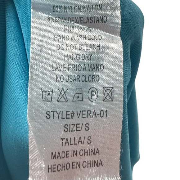 Lovepoem by Block V-Neck Crop Tank Top Blue Sleeveless Stretch Womens Size Small - Picture 5 of 7